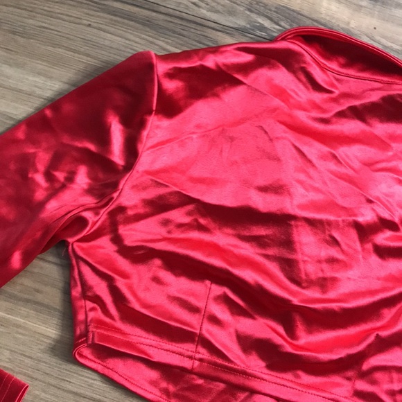 Shane Justin red satin crop top shirt criss cross size XS - Picture 10 of 13